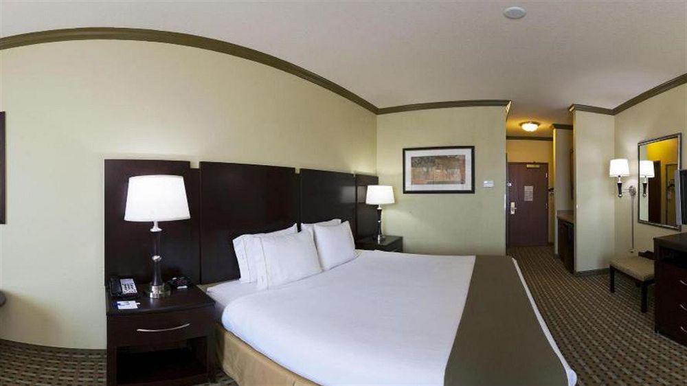 Holiday Inn Express & Suites Fort Worth - Fossil Creek By Ihg Extérieur photo