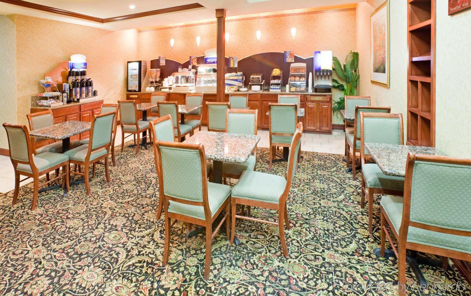 Holiday Inn Express & Suites Fort Worth - Fossil Creek By Ihg Restaurant photo