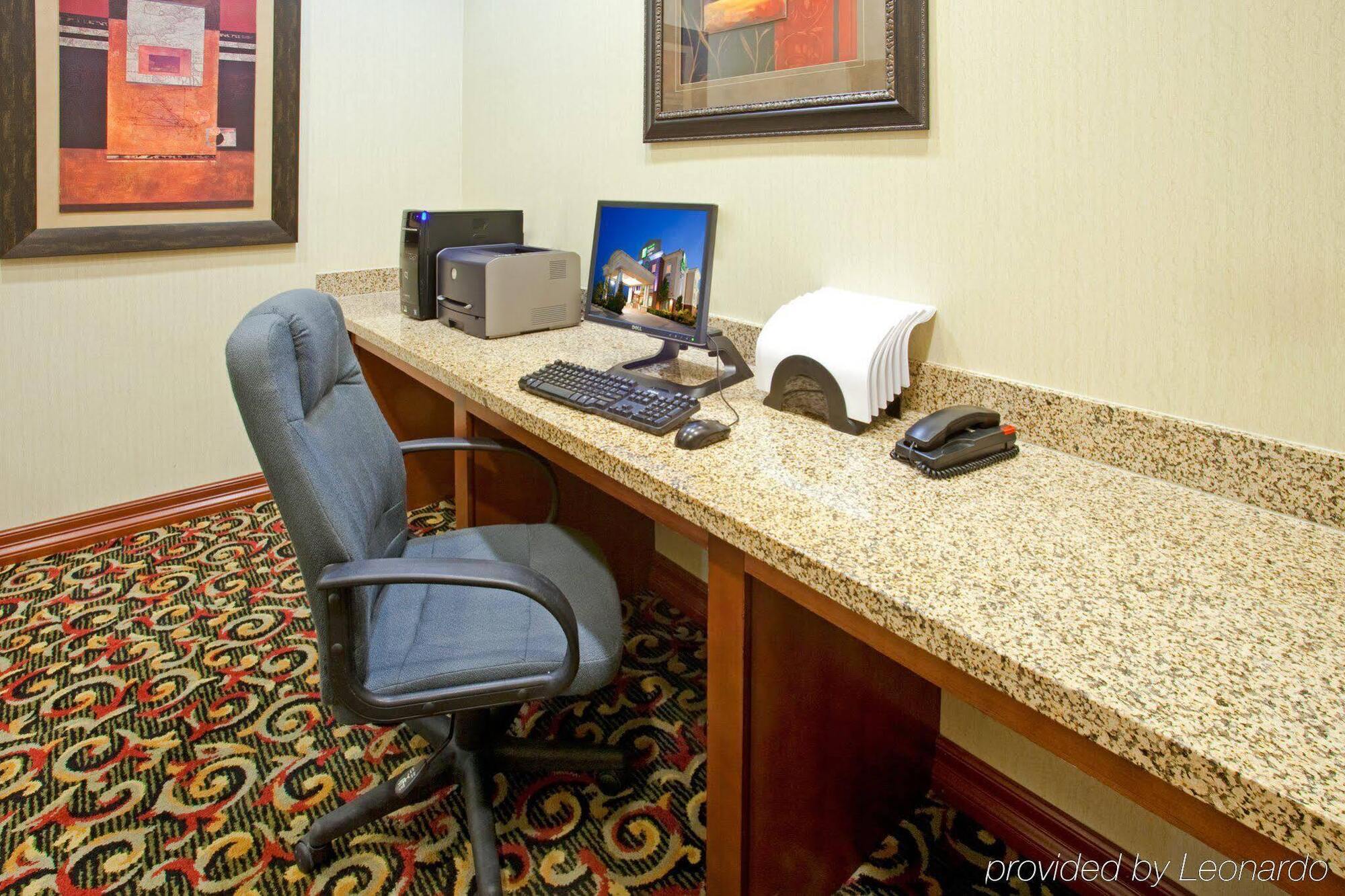 Holiday Inn Express & Suites Fort Worth - Fossil Creek By Ihg Extérieur photo